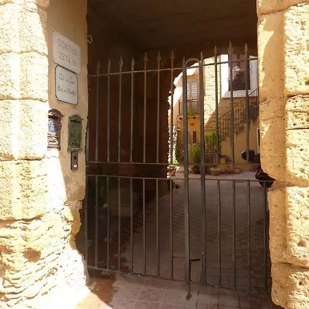 Corte Dei Greci Oda ve Kahvaltı 3*