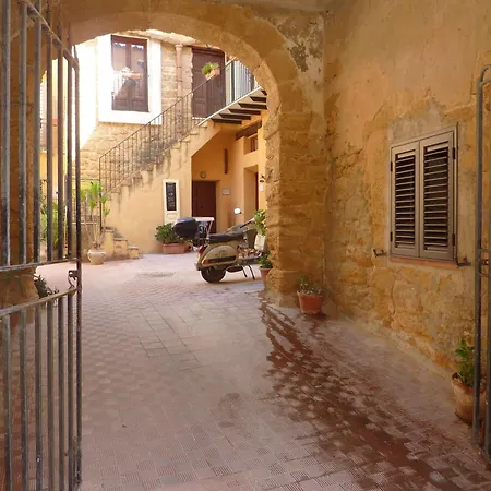 Corte Dei Greci Couette-café Agrigente